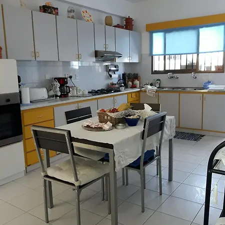 Shared 1st Floor Homestay *