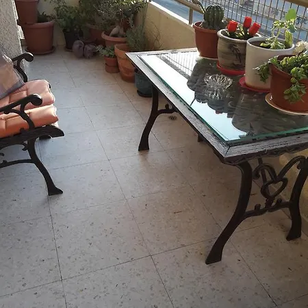 Privatunterkunft Shared 1st Floor *