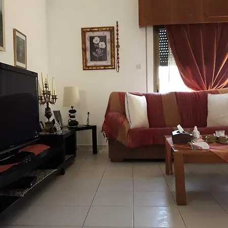 Shared 1st Floor Homestay Limassol