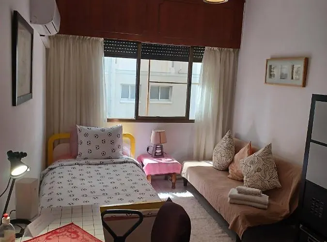 Shared 1st Floor ホームステイ