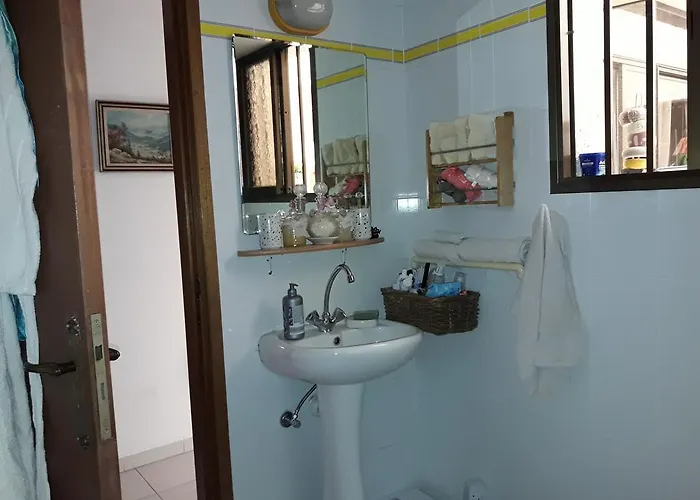 ホームステイ Shared 1st Floor