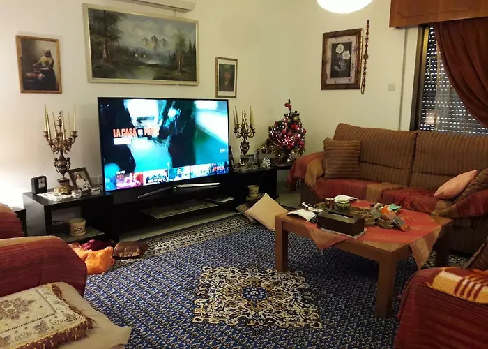 ホームステイ Shared 1st Floor