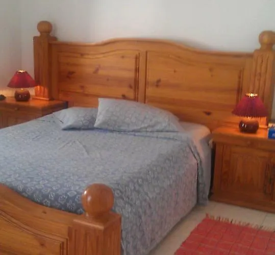 ホームステイ Shared 1st Floor *